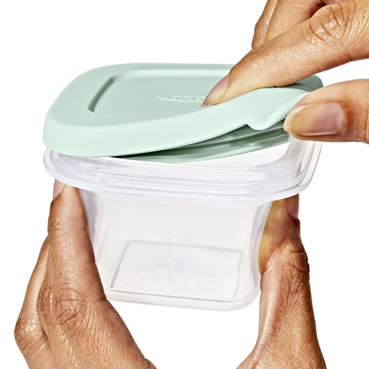 silicone-baby-blocks-food-storage-containers-4-oz-opal-f5 tot_silicone-baby-blocks-4oz_opal_pdp_06_1.jpeg